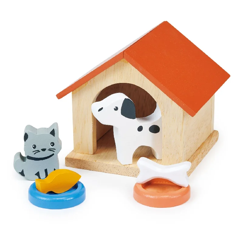 environmentally conscious wooden toys                 Dog & Cat Pet Set