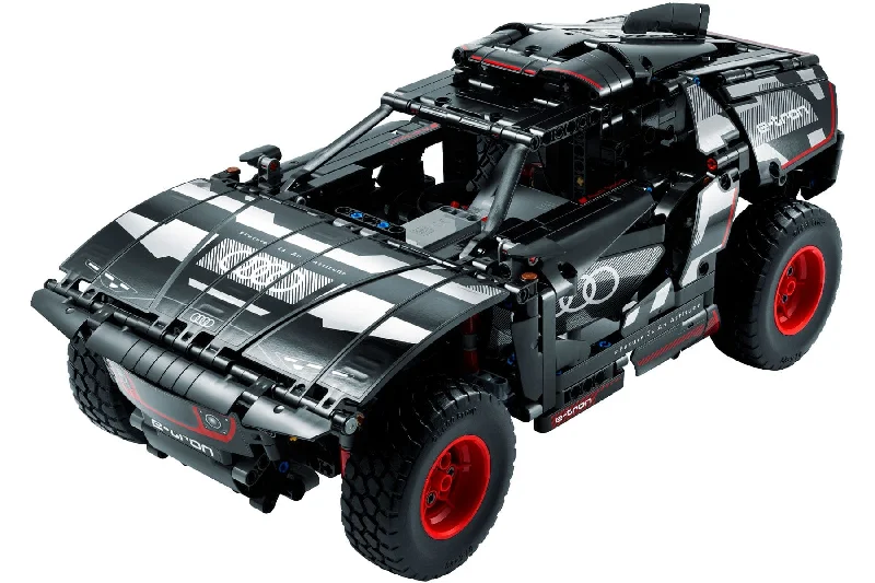 Family-friendly LEGO experiencesLEGO Technic Audi RS Q e-tron