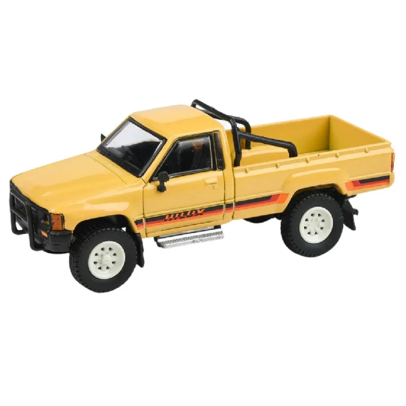 High-quality materials toys 1984 Yellow Toyota Hilux Single Cab 1:64 Scale Die-Cast Car Para64 High-quality materials toys 1984 Yellow Toyota Hilux Single Cab 1:64 Scale Die-Cast Car Para64