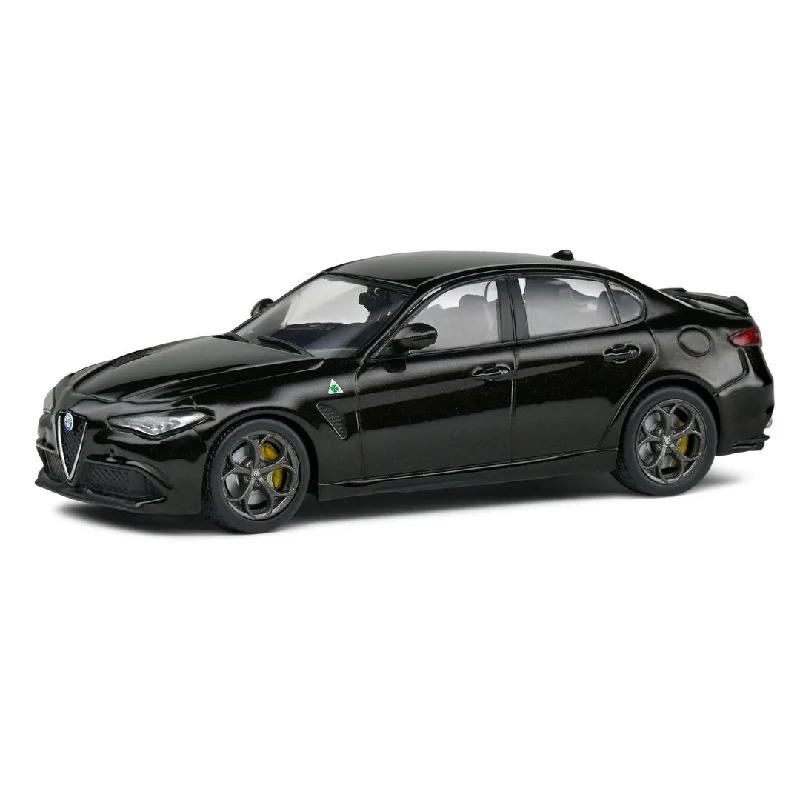 Fun toy carsALFA ROMEO GIULIA QUADRIFOGLIO BLACK 2019 1:43 scale by Solido
