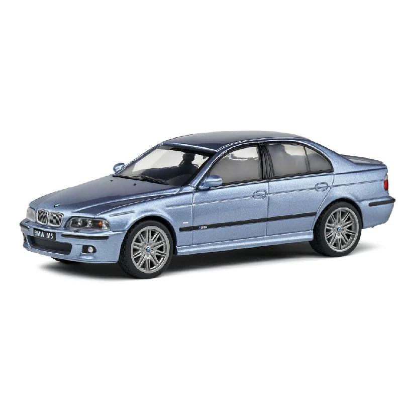 High-quality materials toys BMW M5 E39 BLUE 2000 1:43 scale by Solido